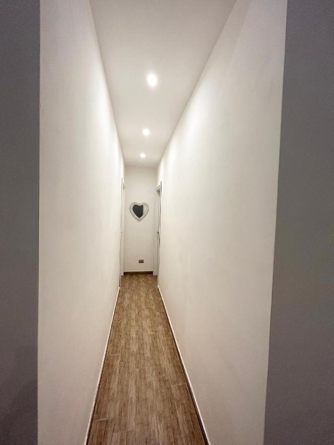 Savastano House Duomo Hotel Napoli Bagian luar foto